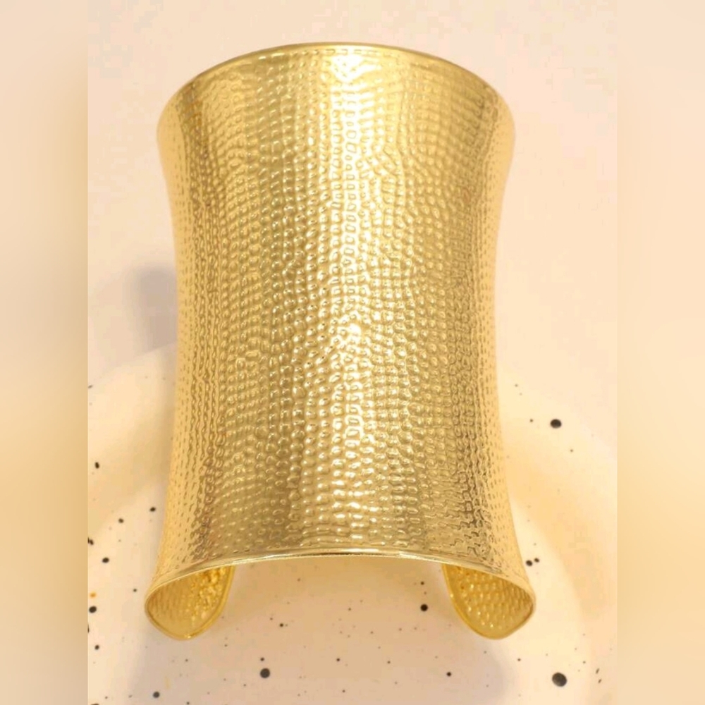 Boho Golden Hammered Texture Cuff Bracelet